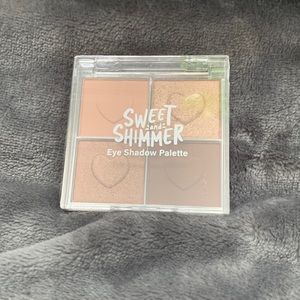 Sweet Shimmer Eyeshadow palette